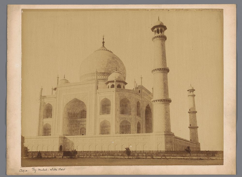 Side view of the Taj Mahal, Agra, Uttar Pradesh, India (1865 - 1890) by anonymous