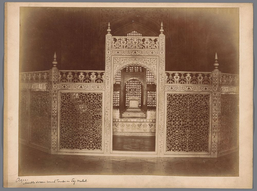 Marble screens at the sarcophagi in the Taj Mahal, Agra, Uttar Pradesh, India (1865 - 1890) by anonymous