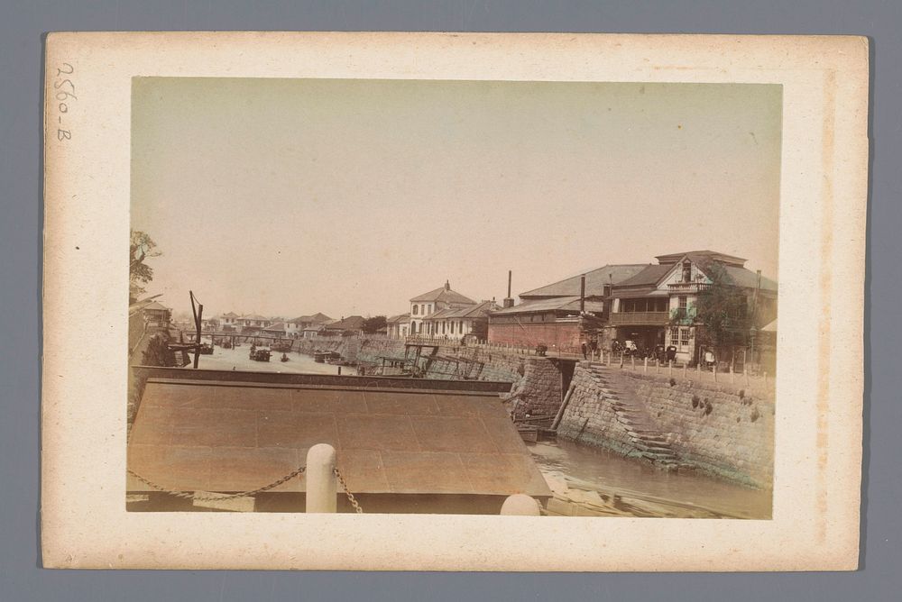 Dorp aan een rivier in Japan (1860 - 1900) by anonymous