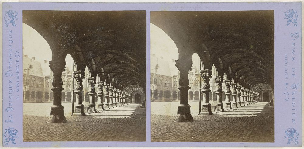 Gezicht op een galerij aan de binnenplaats van het Paleis van de prins-bisschoppen in Luik (1866 - 1870) by Jules Hippolyte…