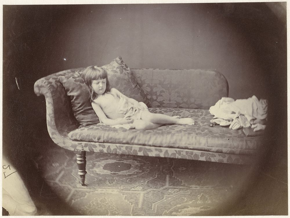 Portret van Alexandra ('Xie') Kitchin (1869) by Lewis Carroll
