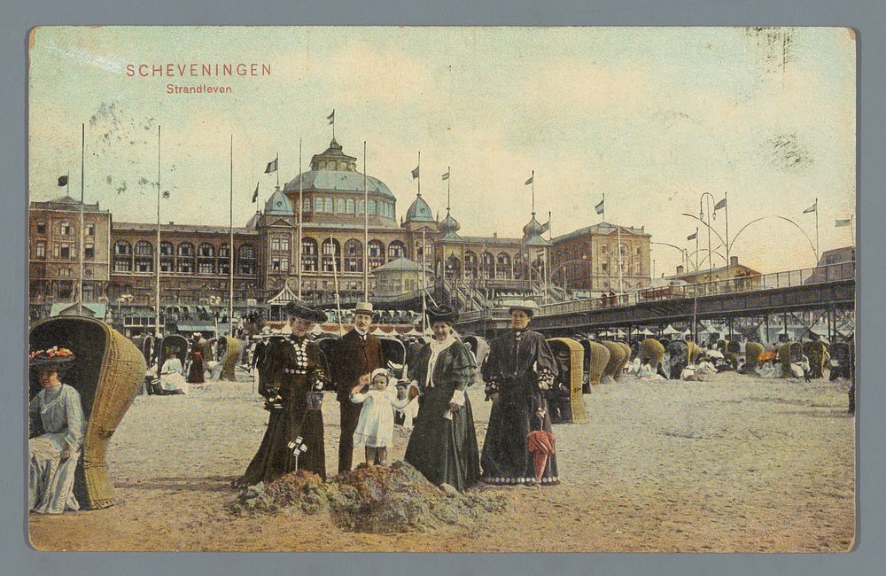 Scheveningen, Strandleven (1906) by Trenkler and Co and anonymous