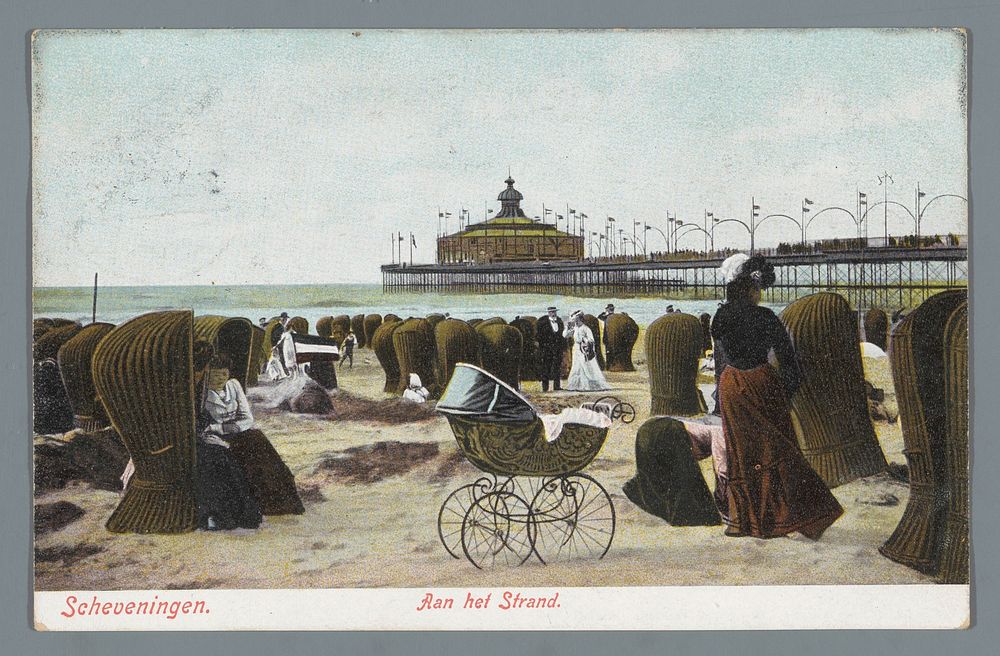 Scheveningen, Aan het Strand (1908) by Schaefers Kunst Chromo and anonymous