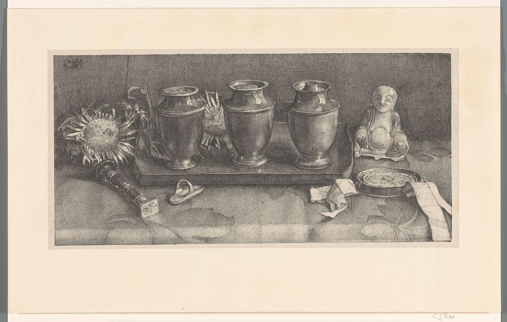 Stilleven met een dienblad, drie vaten, een kandelaar, een ring, een bloem en een Boeddhabeeld (1876 - 1931) by Corrie Pabst