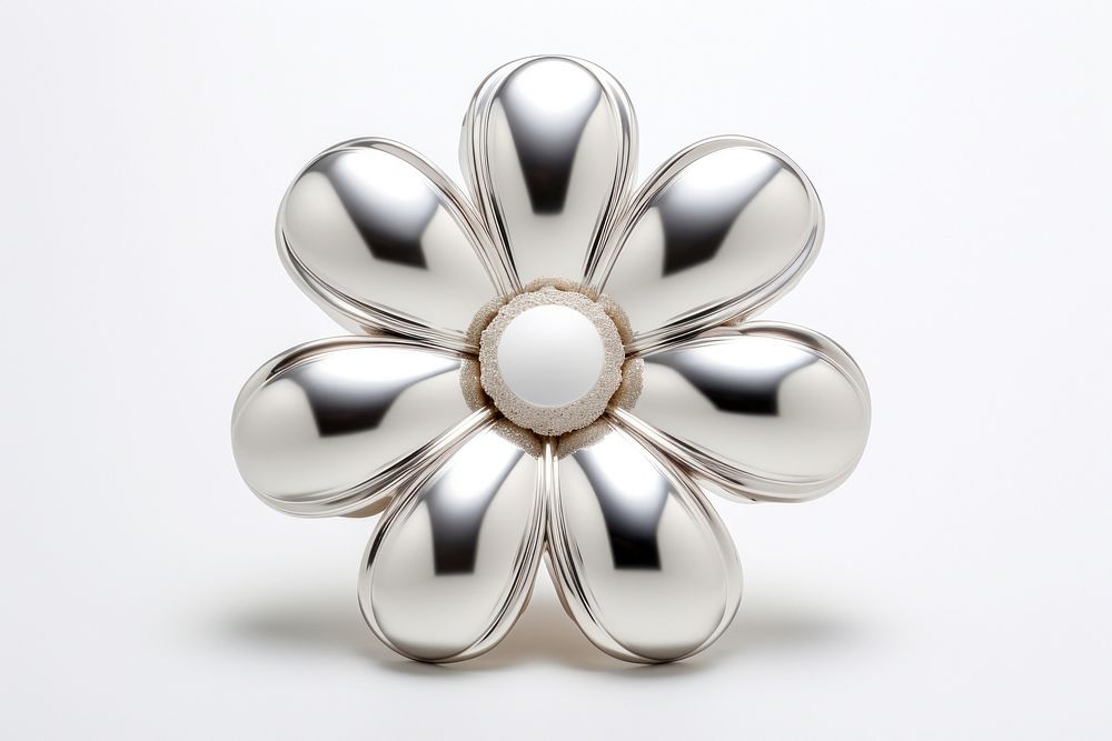Daisy Chrome material jewelry brooch silver.