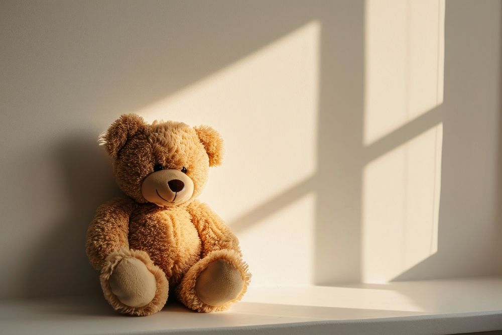 A teddy bear shadow light wall.