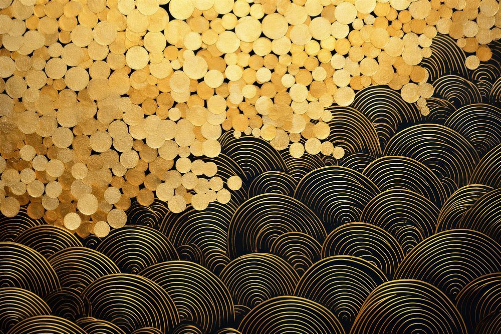 Circle pattern gold leaf wood.