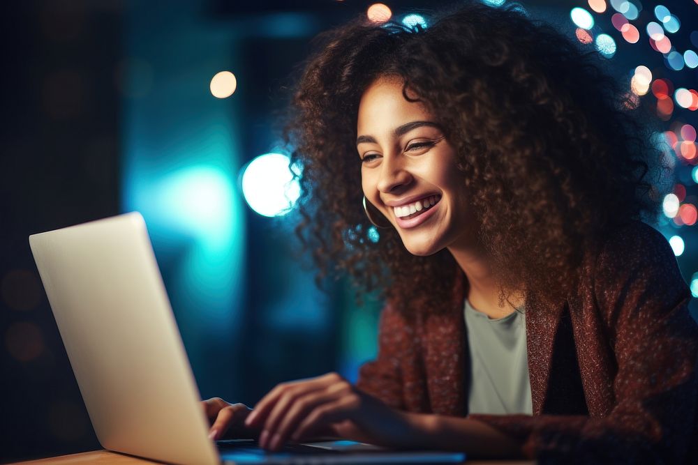 Woman smiling laptop computer smile.