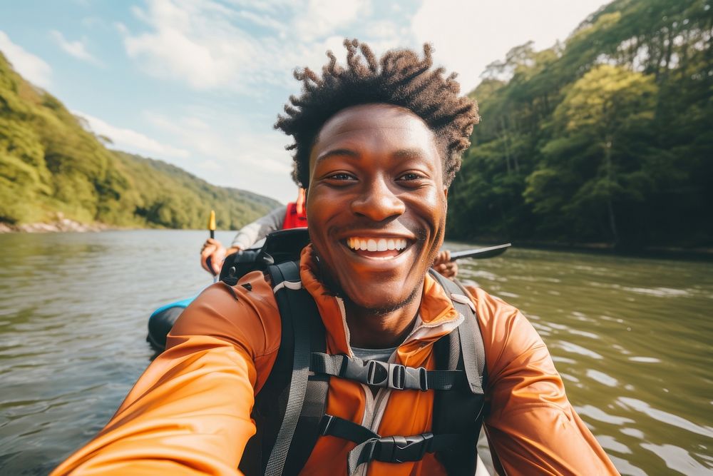 Influencer lifejacket adventure smiling.