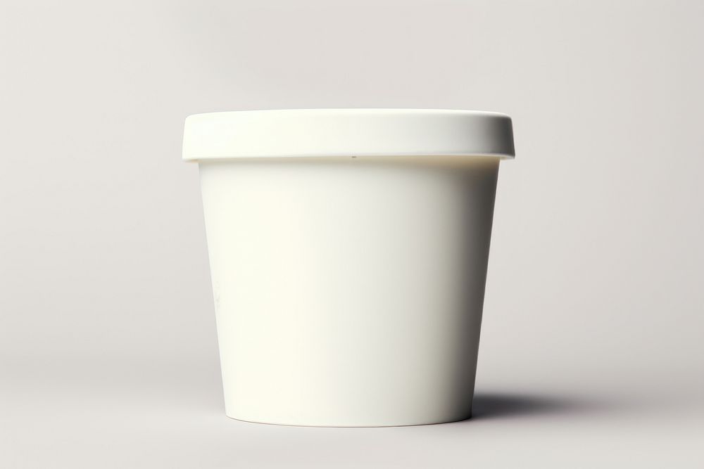 Ice cream tub packaging  simplicity cup studio shot.
