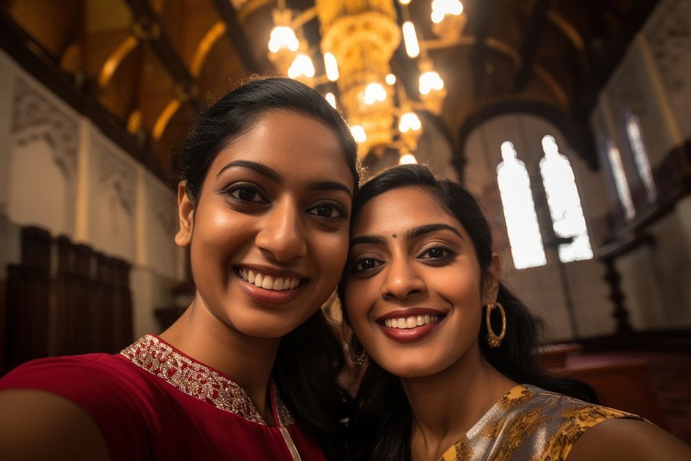 2 Sri lankan womens selfie travel adult.