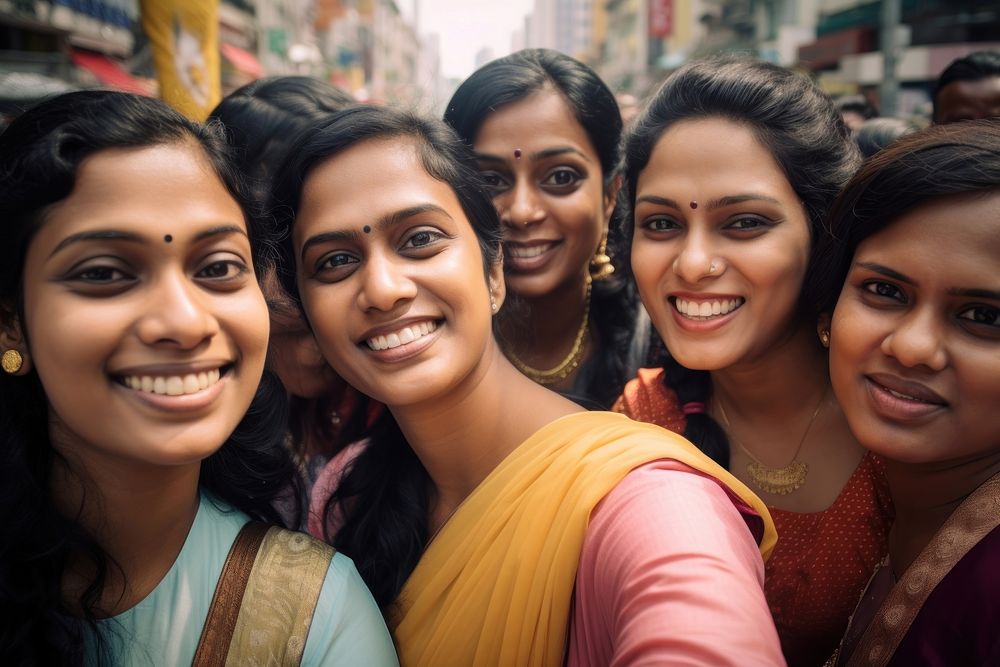 Sri lanka womens selfie travel smile.