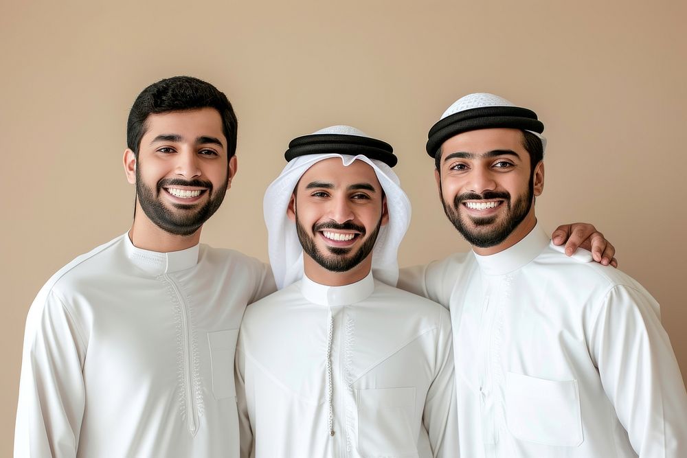 3 Middle eastern men thawb | Premium Photo - rawpixel