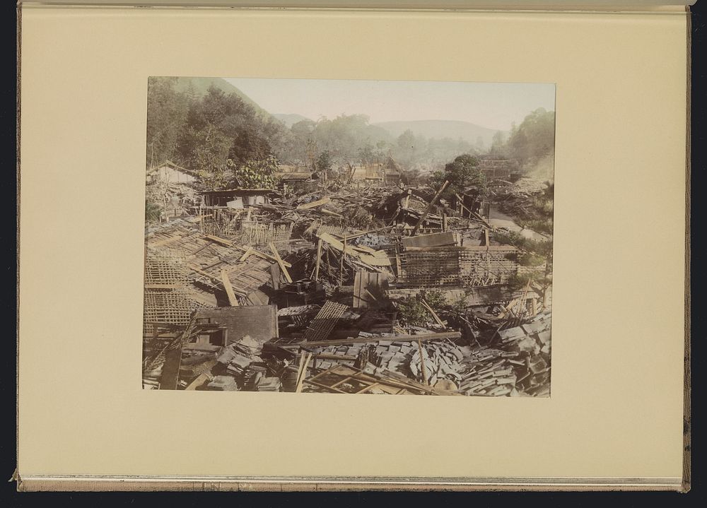 Gezicht op een dorp verwoest door een aardbeving (c. 1888 - in or before 1898) by anonymous and anonymous