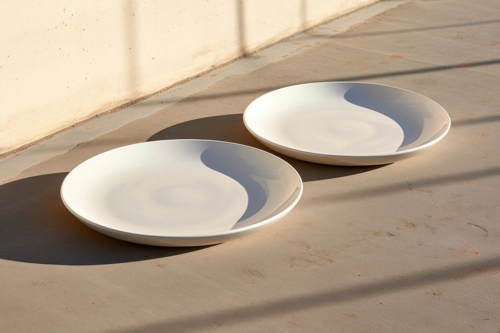 Plates  shadow white bowl.
