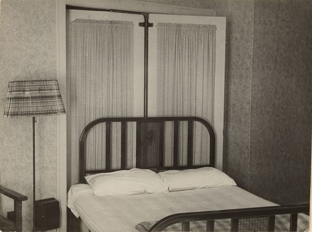 Murphy Bed by Erich Salomon