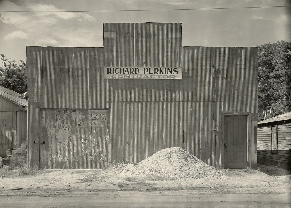 Corrugated Tin Facade / Tin Building, Moundville, Alabama by Walker Evans