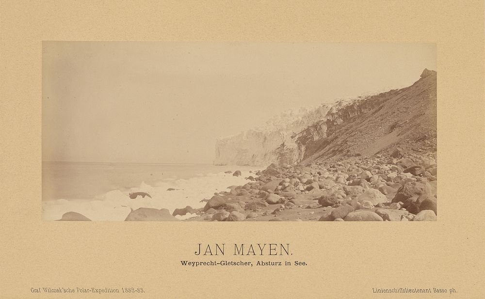 Jan Mayen, Weyprecht-Gletscher, Absturz in See by Linienschiffs Lieutenant Richard Basso