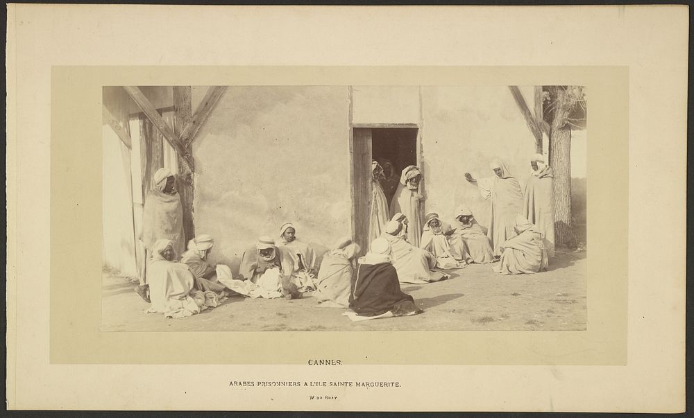 Arabes Prisonniers à l'ile Sainte Marguerite by W de Bray