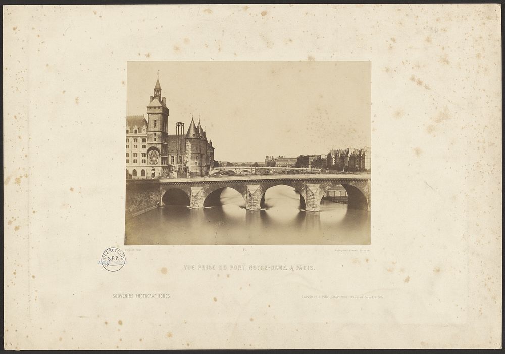 Vue prise du pont Notre-Dame, à Paris by François Alphonse Fortier
