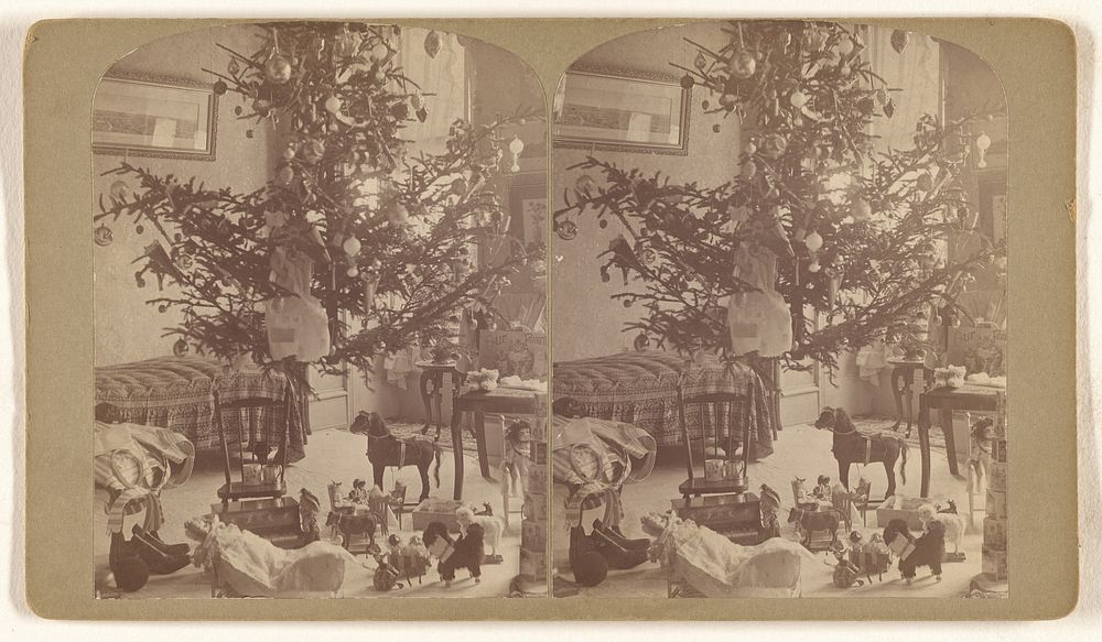 Mildreds 2d Christmas Tree Dec 25 1901 by Wendt Brothers
