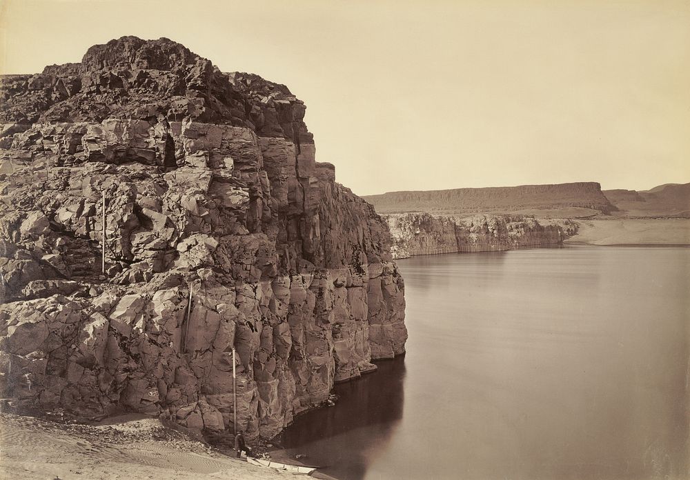 The Dalles, Extremes of High & Low Water, 92 ft.] / [Head of the Dalles, Columbia River, Oregon by Carleton Watkins