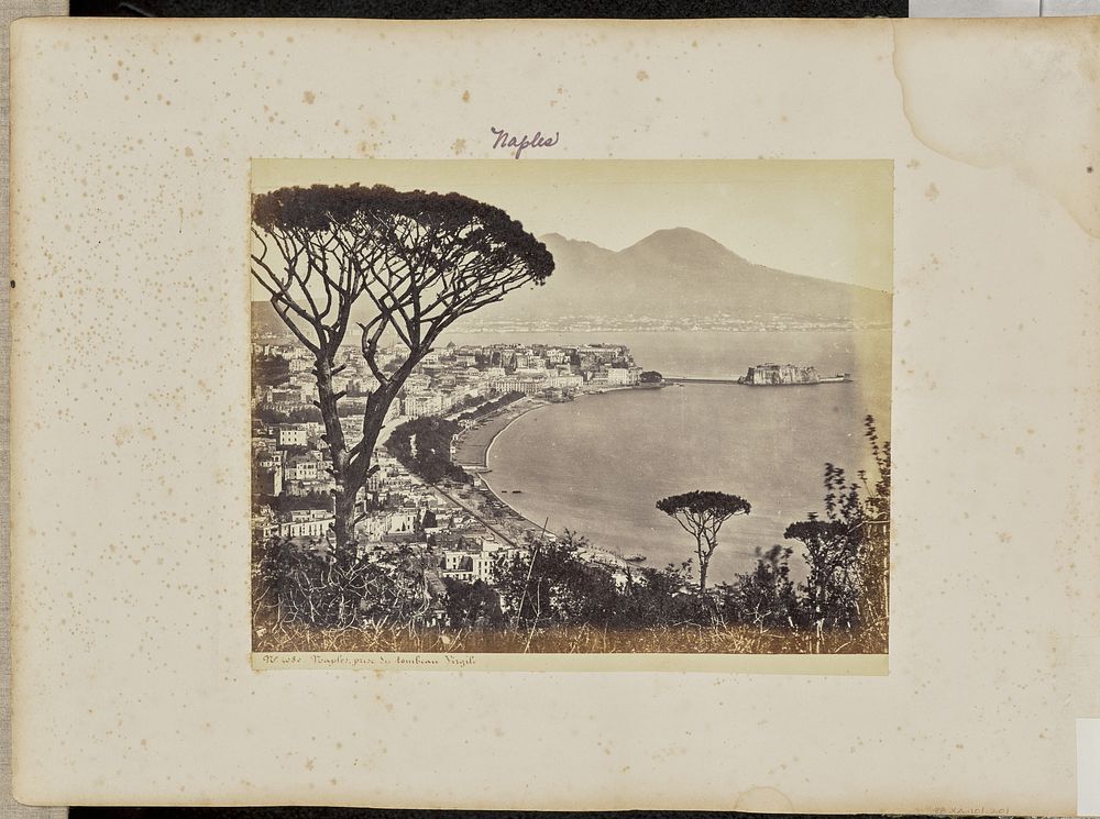Naples, prise du tombeau Virgile