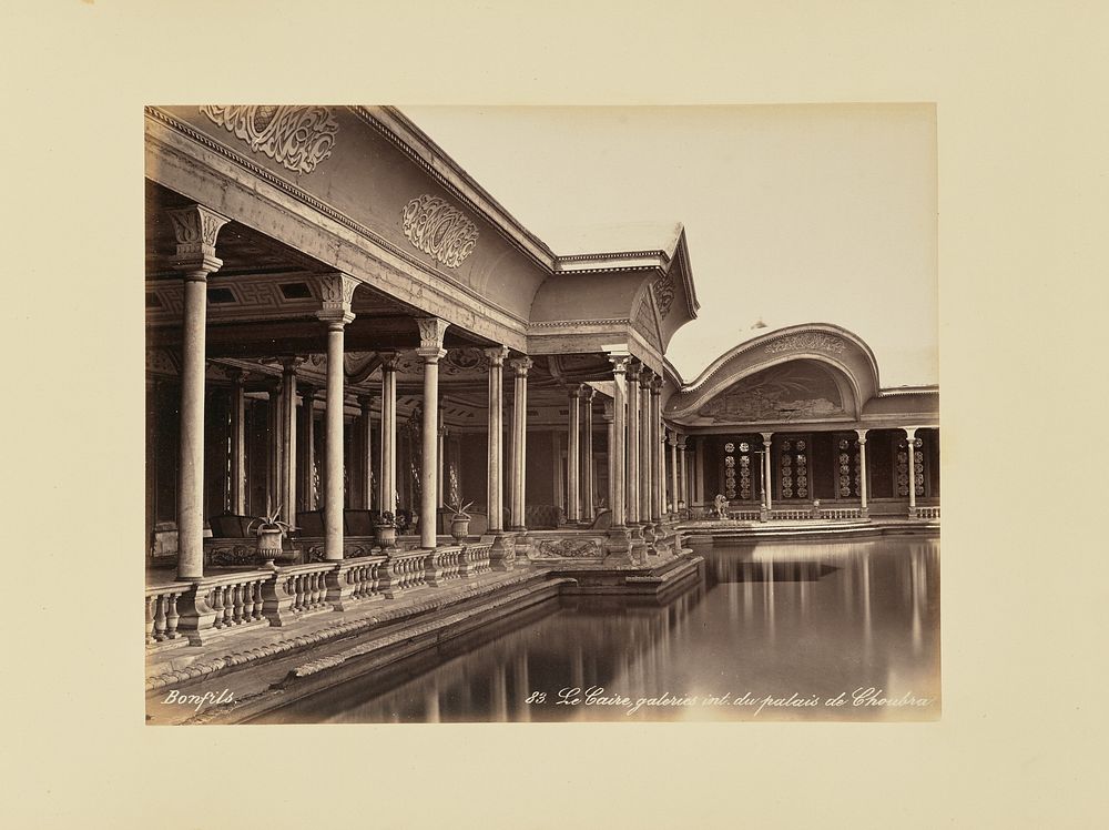 Le Caire, galeries int. du palais de Choubra by Félix Bonfils