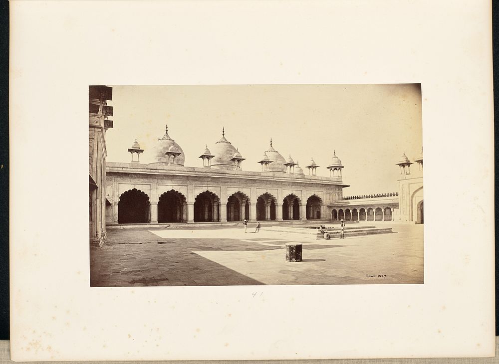 Agra; Quadrangle of the Motee Musjid (Pearl Mosque) by Samuel Bourne