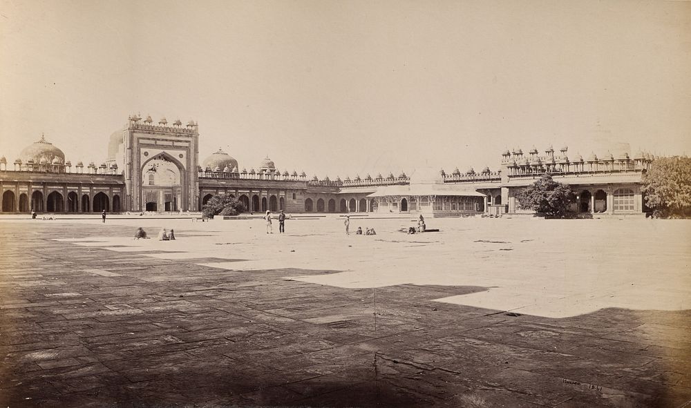 Futtehpore Sikri (1) by Samuel Bourne