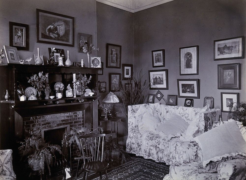 Johannesburg Hospital, South Africa: sitting room. Photograph, c. 1905.