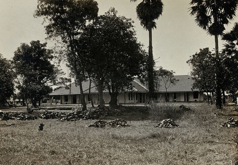 Mantiva Leper Hospital: the nurses' quarters. Photograph, 1890/1920.
