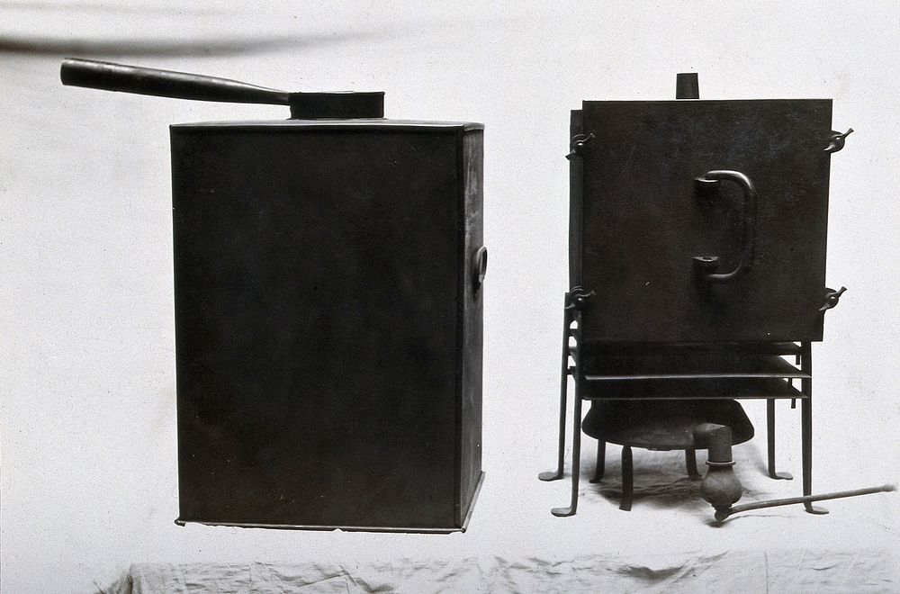 Hot box used by Joseph Lister. Photograph.
