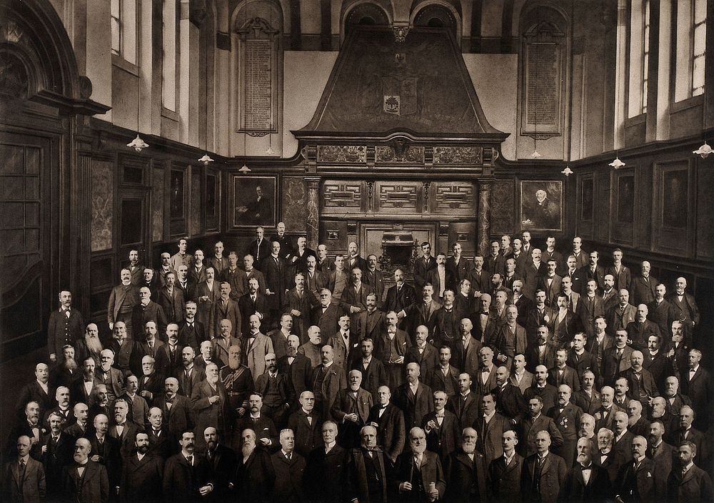 The faculty of physicians and surgeons of Glasgow. Photograph by Barclay Bros., 1901.