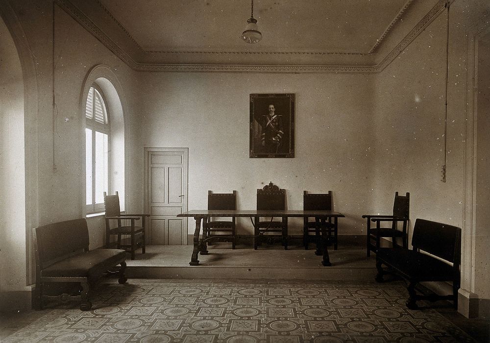 Hospital San Juan de Diós, Granada: the council room. Photograph, ca.1900.