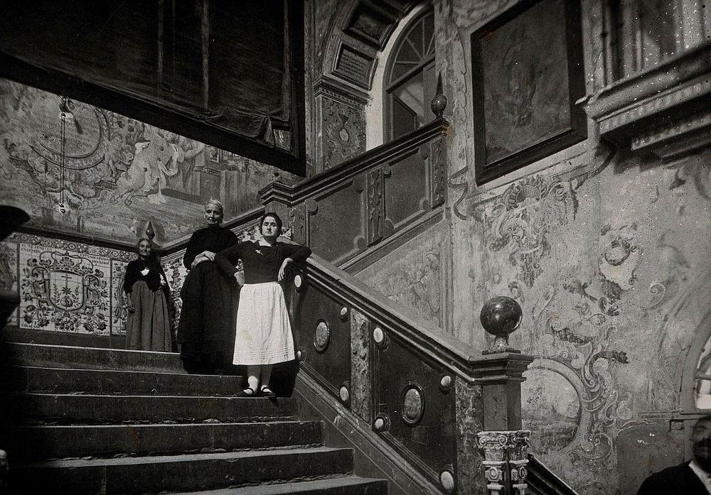 Hospital San Juan de Diós, Granada: the staircase. Photograph, ca.1900.