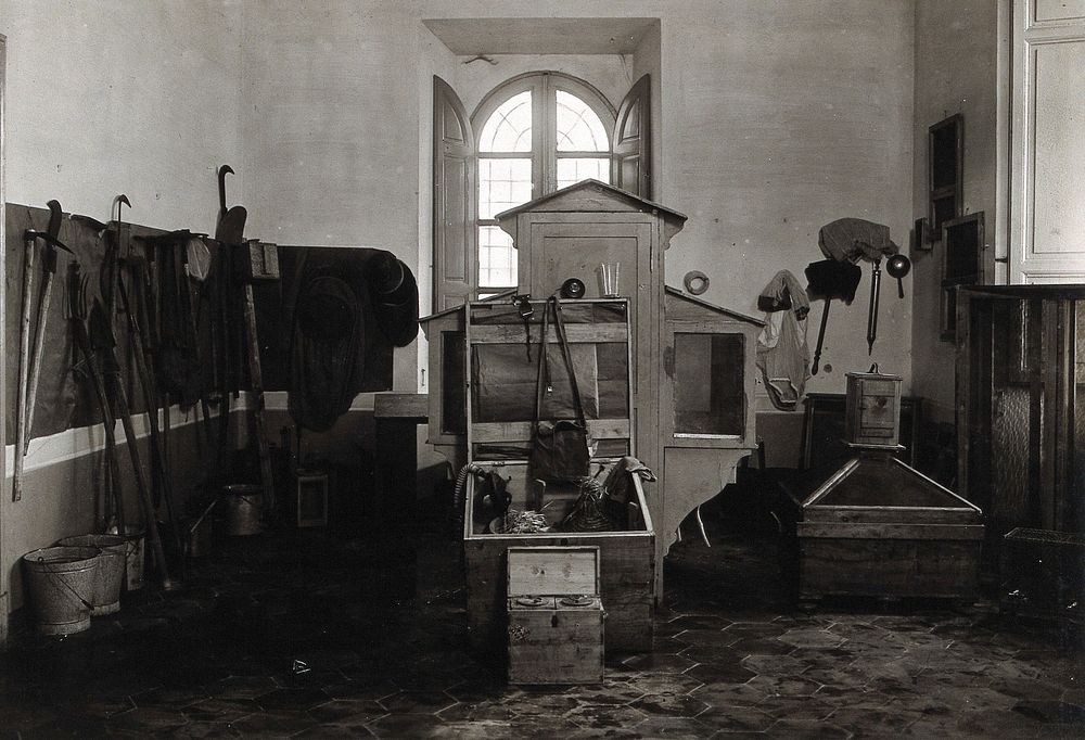 The anti-malaria school, Nettuno, Italy: tools used in malaria control. Photograph, 1918/1937 .