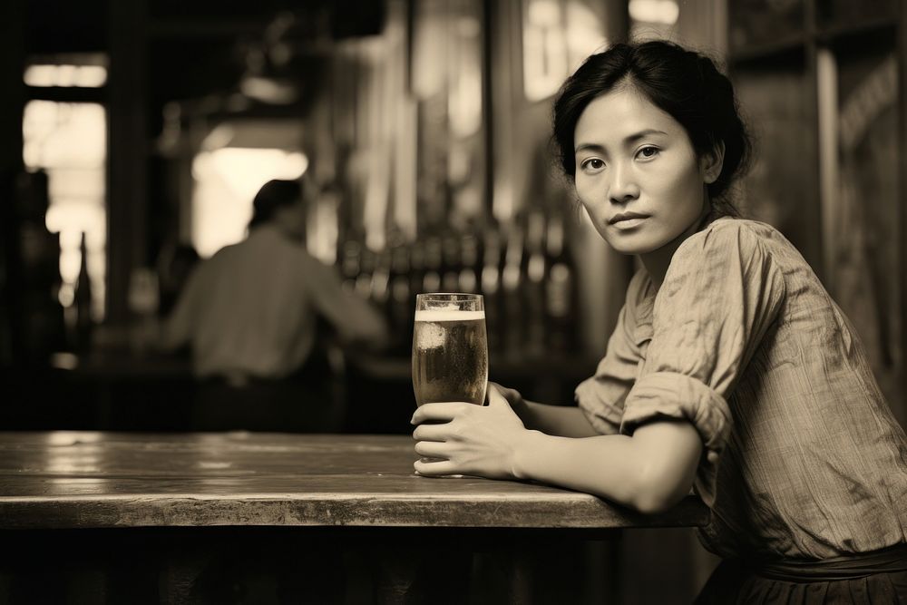 Thai woman drink beer drinking.