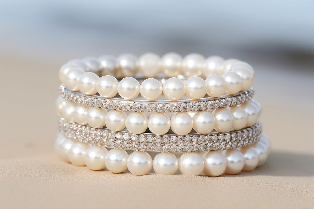 Jewelry jewelry pearl bracelet.