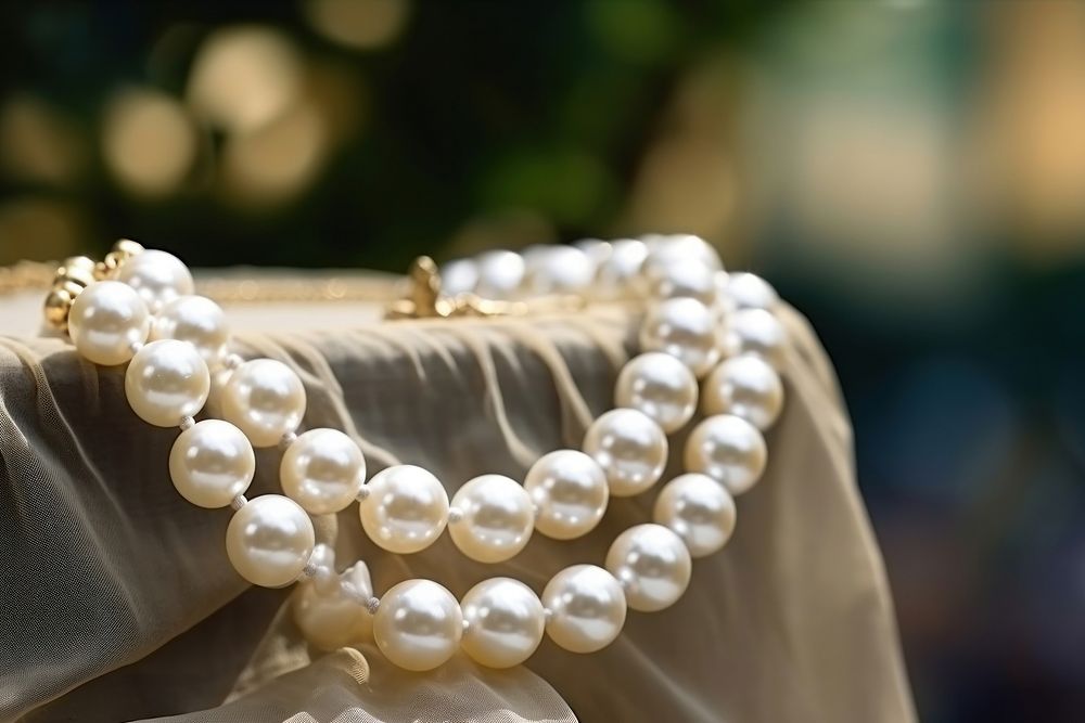 Pearl necklace bracelet jewelry celebration.