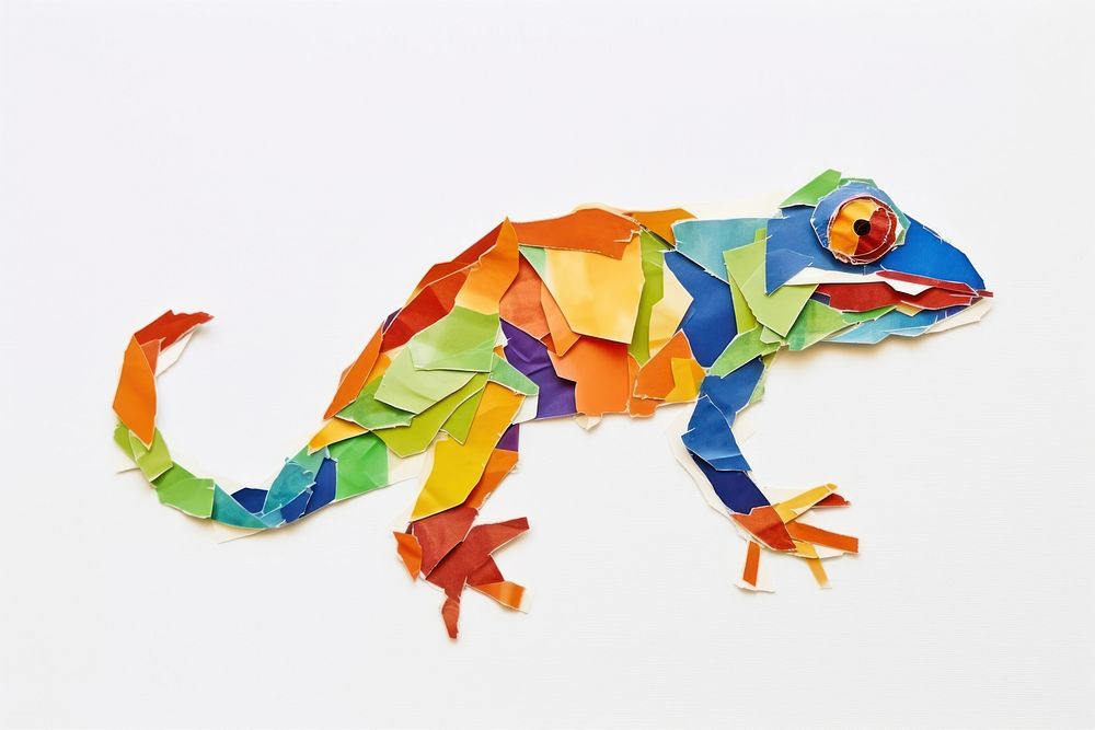 Camaleon art animal paper.