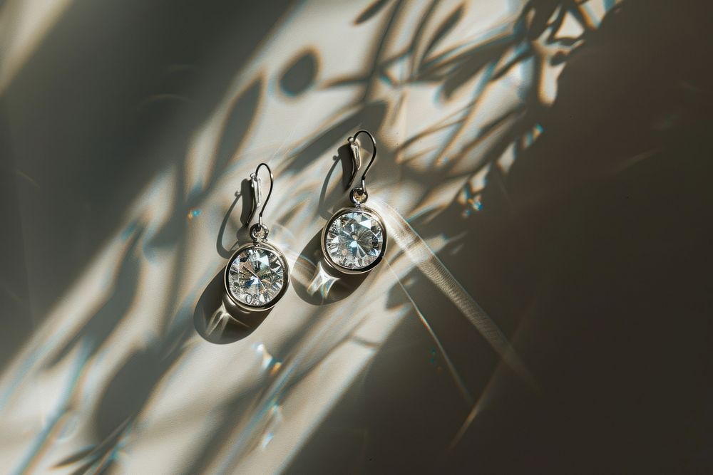 Earrings jewelry diamond silver.