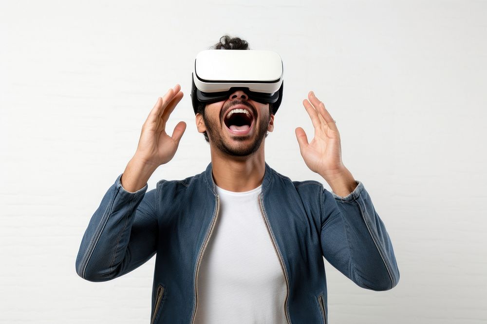 Virtual reality shouting head technology.
