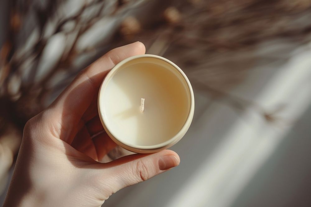 Make scented candle hand cup mug.