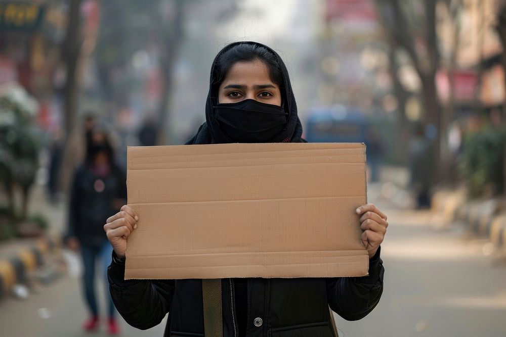 Indian woman wear black person human box.