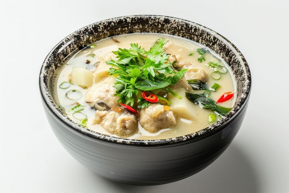 Kaeng Nor Mai food soup cilantro.