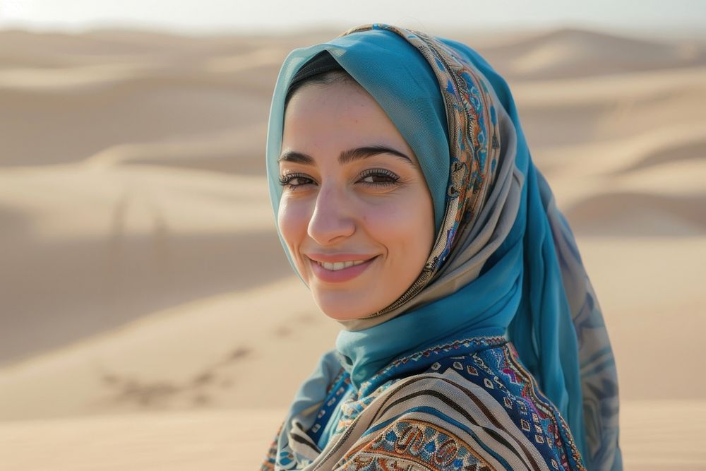 Middle East joyful woman photo photography clothing.