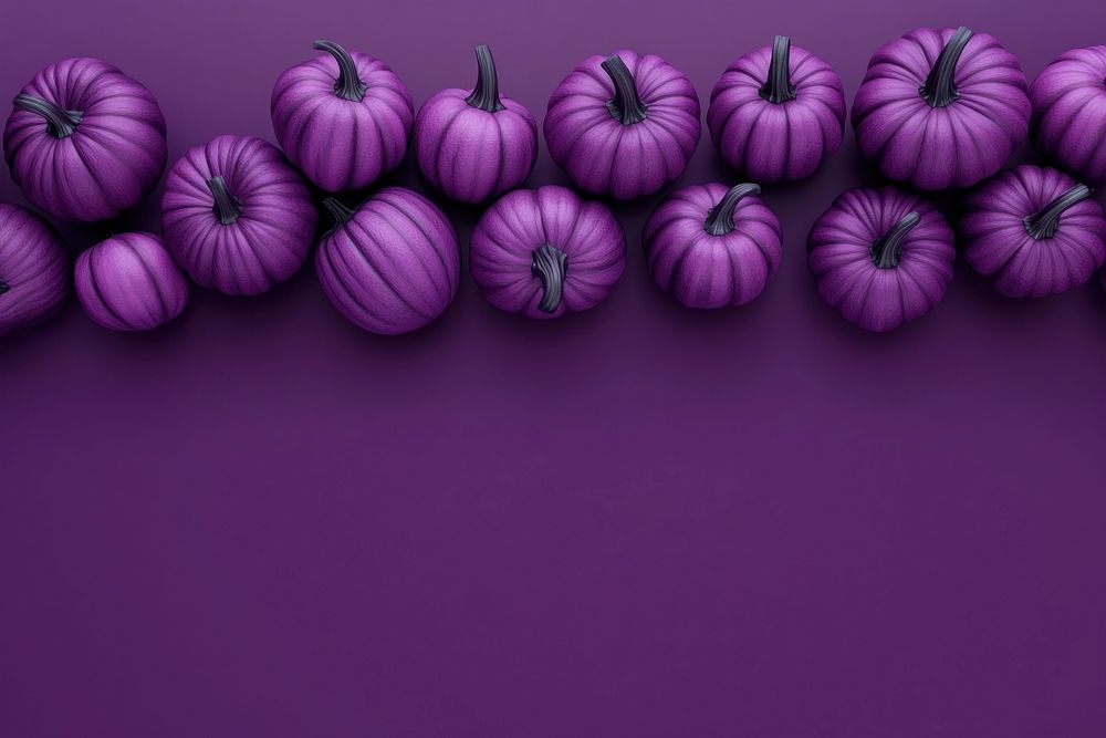 Halloween pumpkins border purple arrangement decoration.