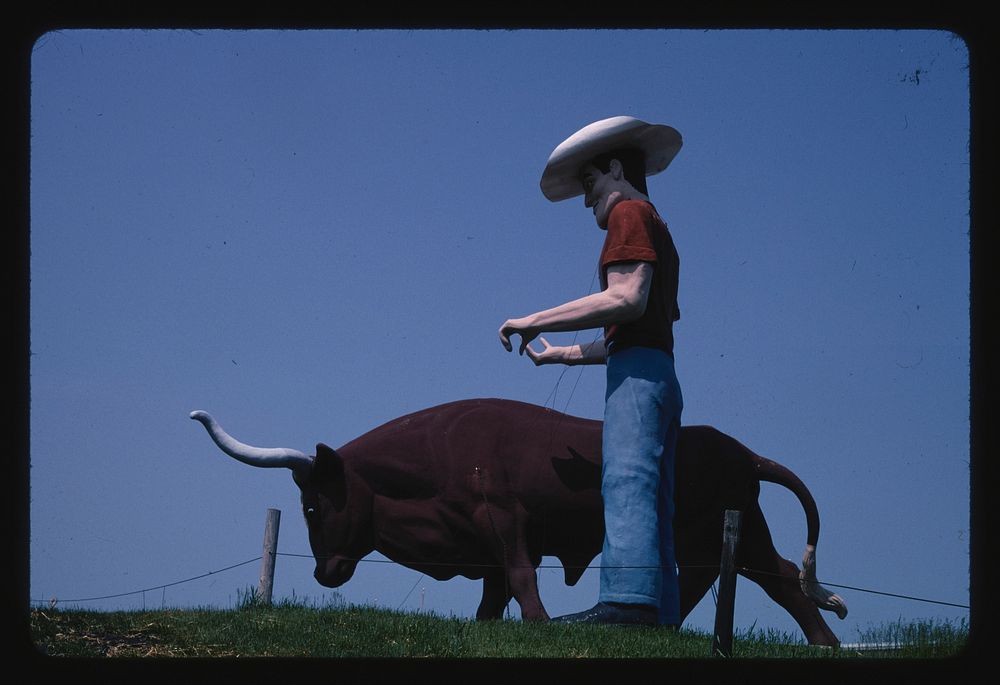 Cowboy and bull statues, Waukon, Iowa (2003) photography in high resolution by John Margolies. Original from the Library of…