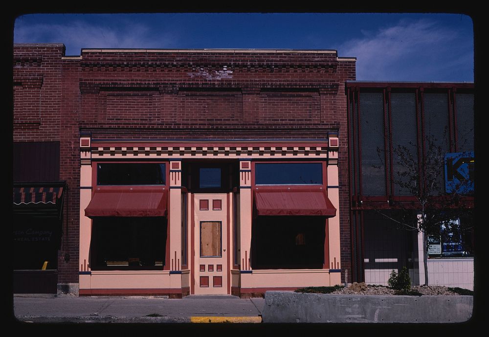 Storefront, Fergus Falls, Minnesota (1980) photography in high resolution by John Margolies. Original from the Library of…